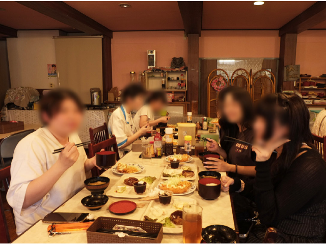 夕食